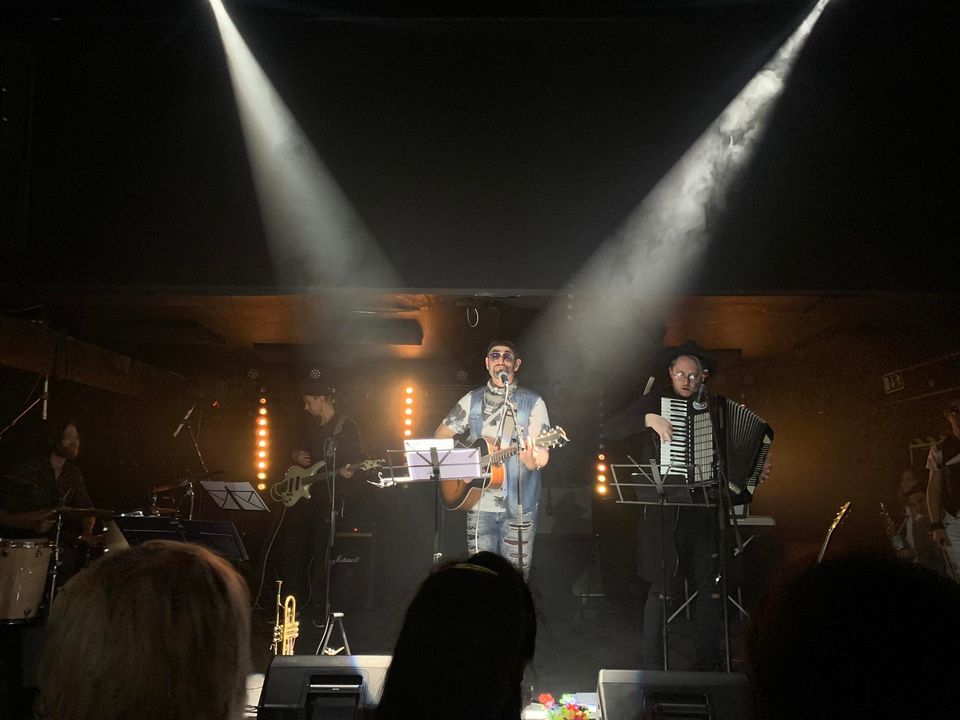 Друзья, 23 декабря,